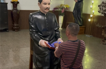 Có cần khấn hứa hay cúng lễ lớn khi đi Cha Diệp không?